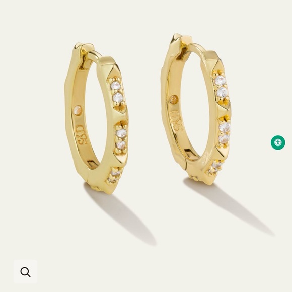 STELLA & DOT CHARLOTTE RENEGADE HOOPS - Picture 1 of 5